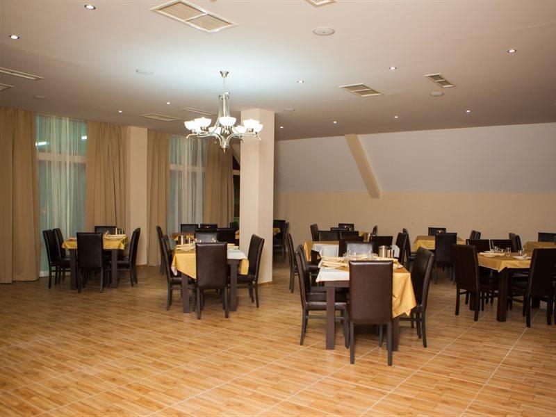 Hotel Gtm Plaza Tiflis Exterior foto
